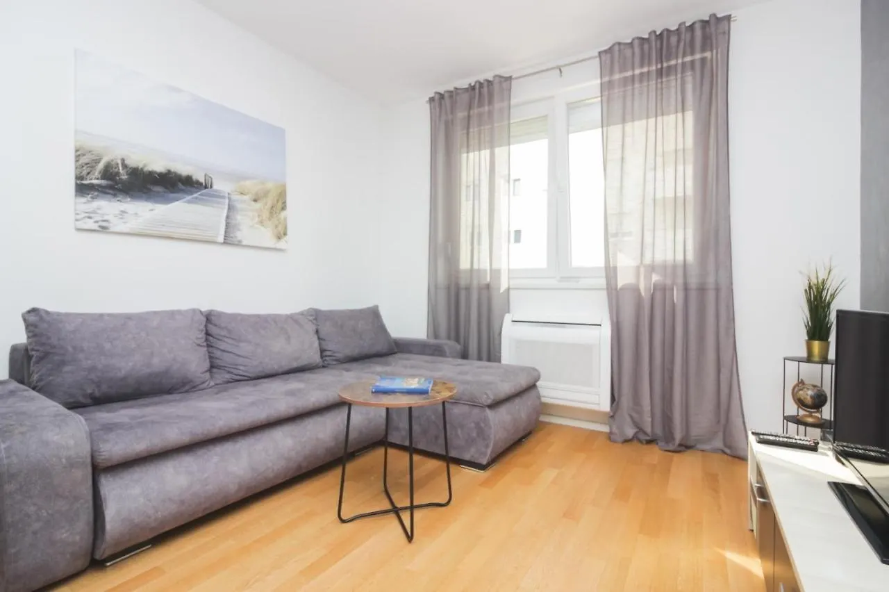 Apartman Tesla Zadar Apartment