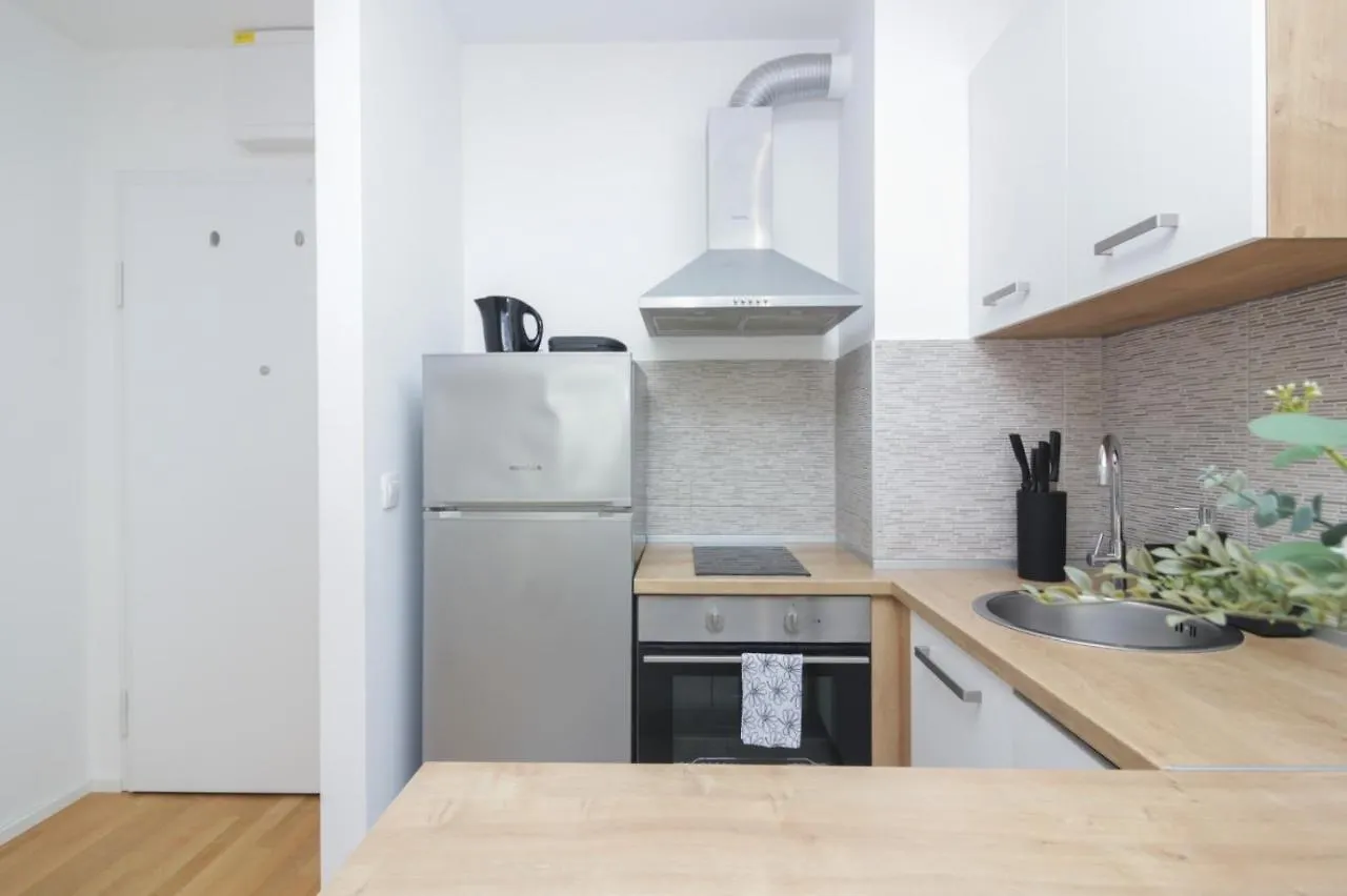 Apartman Tesla Zadar 0*,