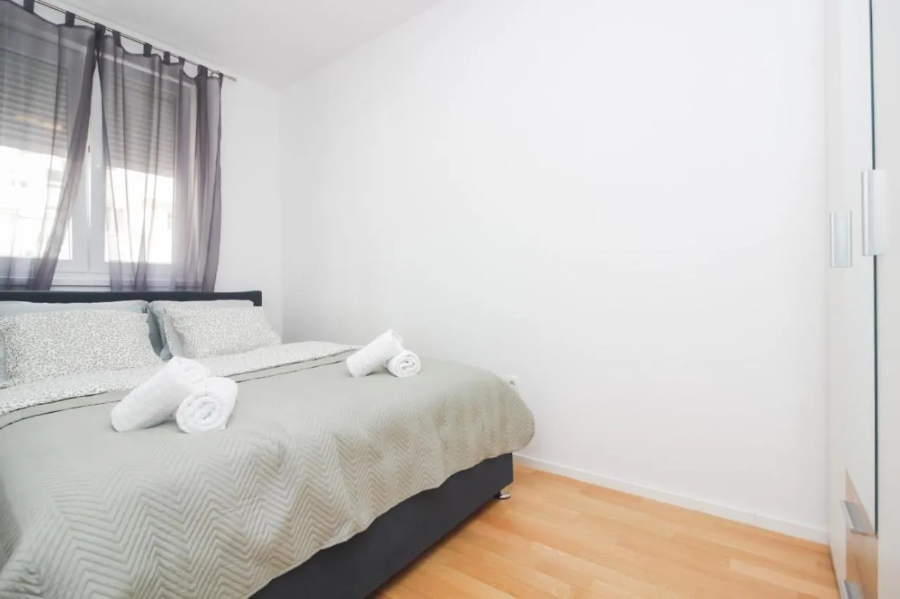 Apartman Tesla Zadar
